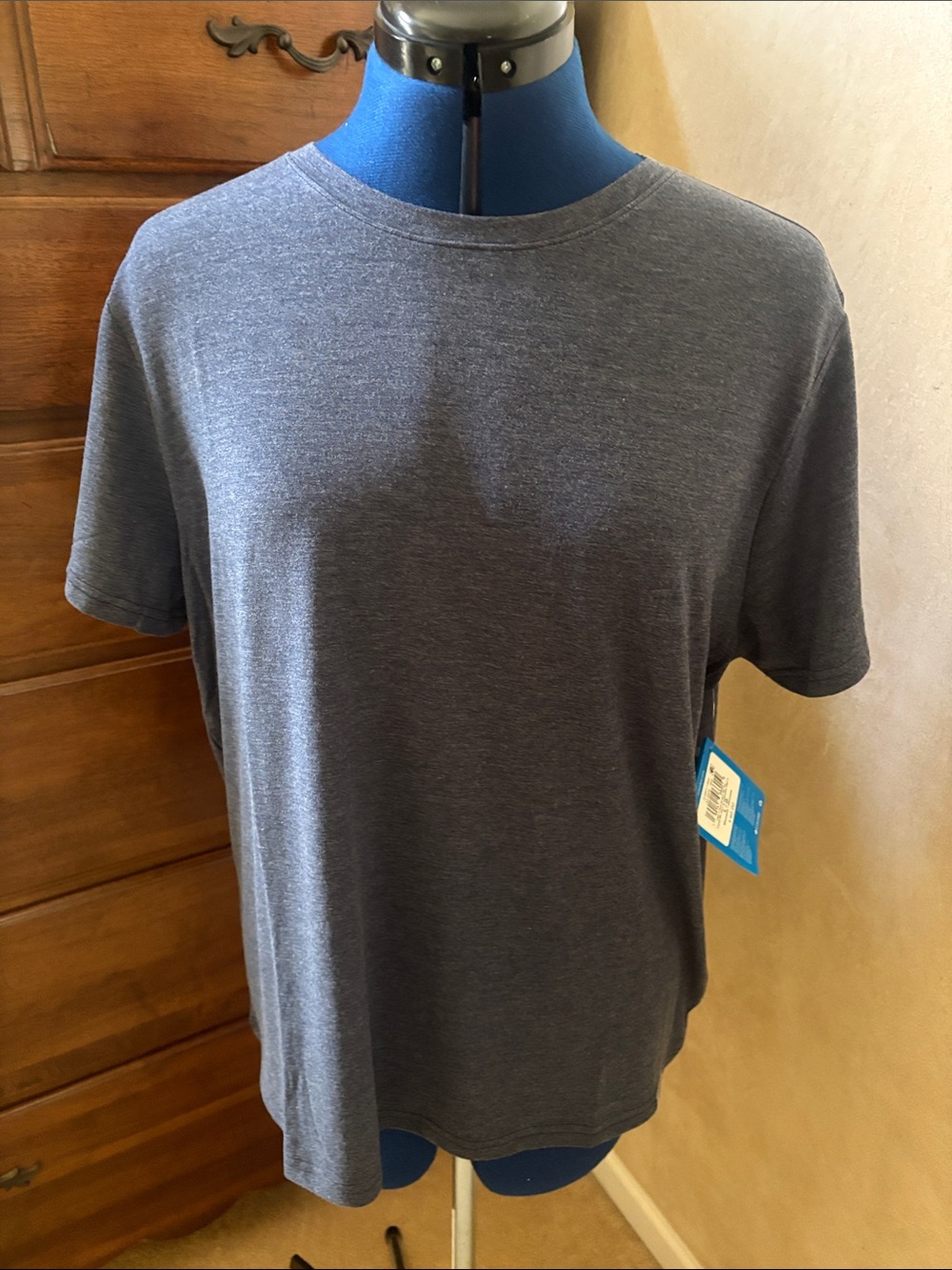 NWT Columbia Heather Blue  CSC Soft Stretch Short Sleeve T-Shirt.